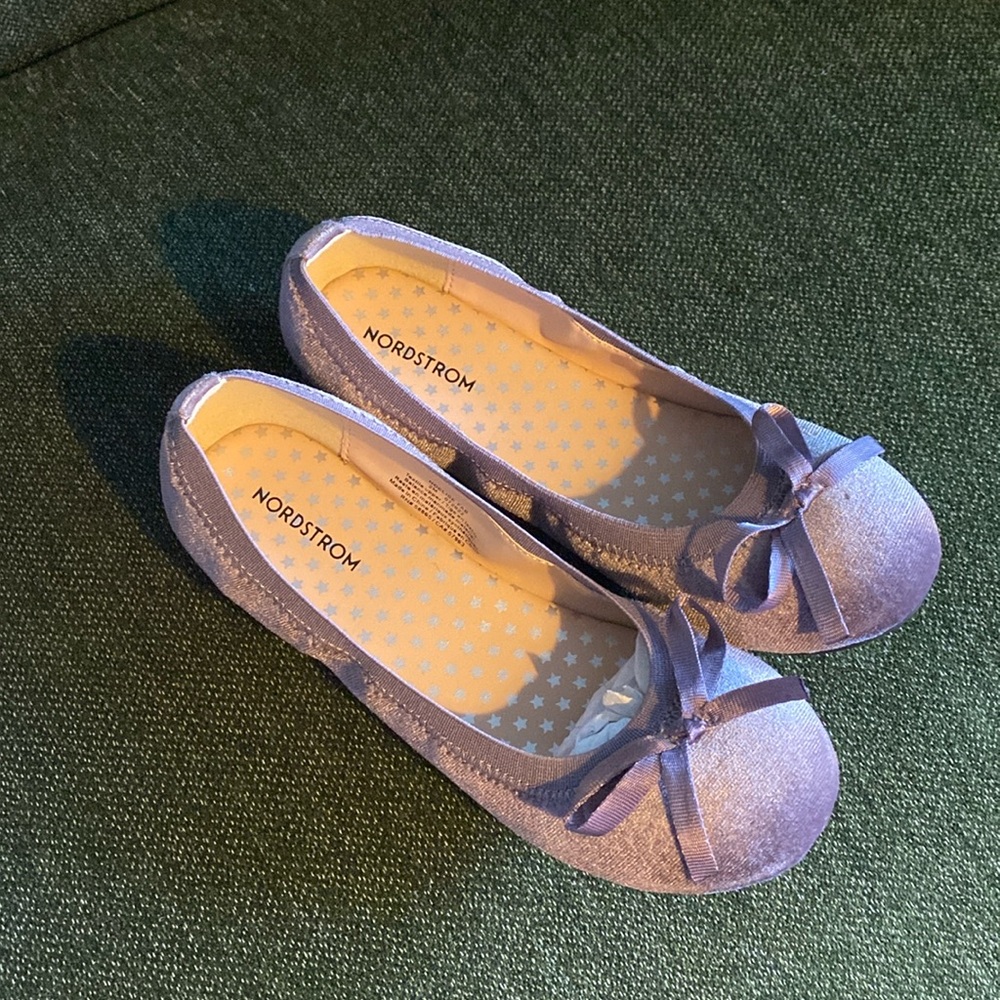 NWB Nordstrom - ballet flats - Sz 2